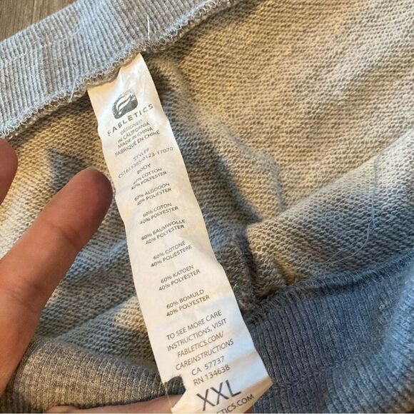 Fabletics Grey Crop Joggers EUC - Picture 2 of 8